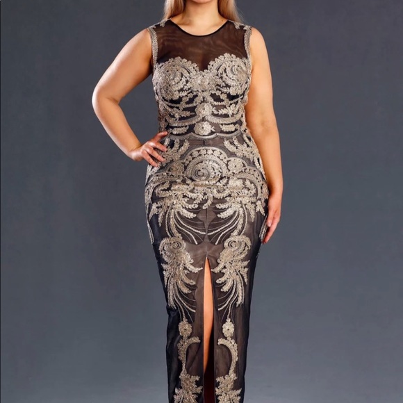 ✨HOST PICK✨ Jadore Gold Lace Mesh Formal Gown - Picture 8 of 9